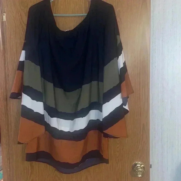 Black Bead Dress - Picture 2 of 3